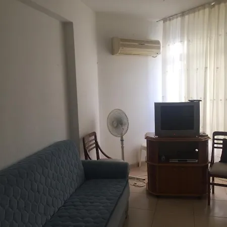 Apartamento Sarimsakli Meydaninda Denize 0 1+1 Esyali Ayvalı
