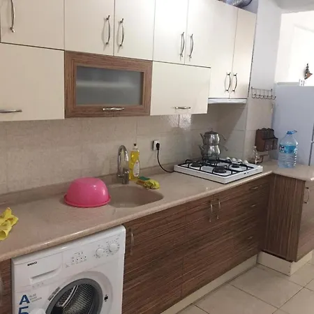 Апартаменти Sarimsakli Meydaninda Denize 0 1+1 Esyali *